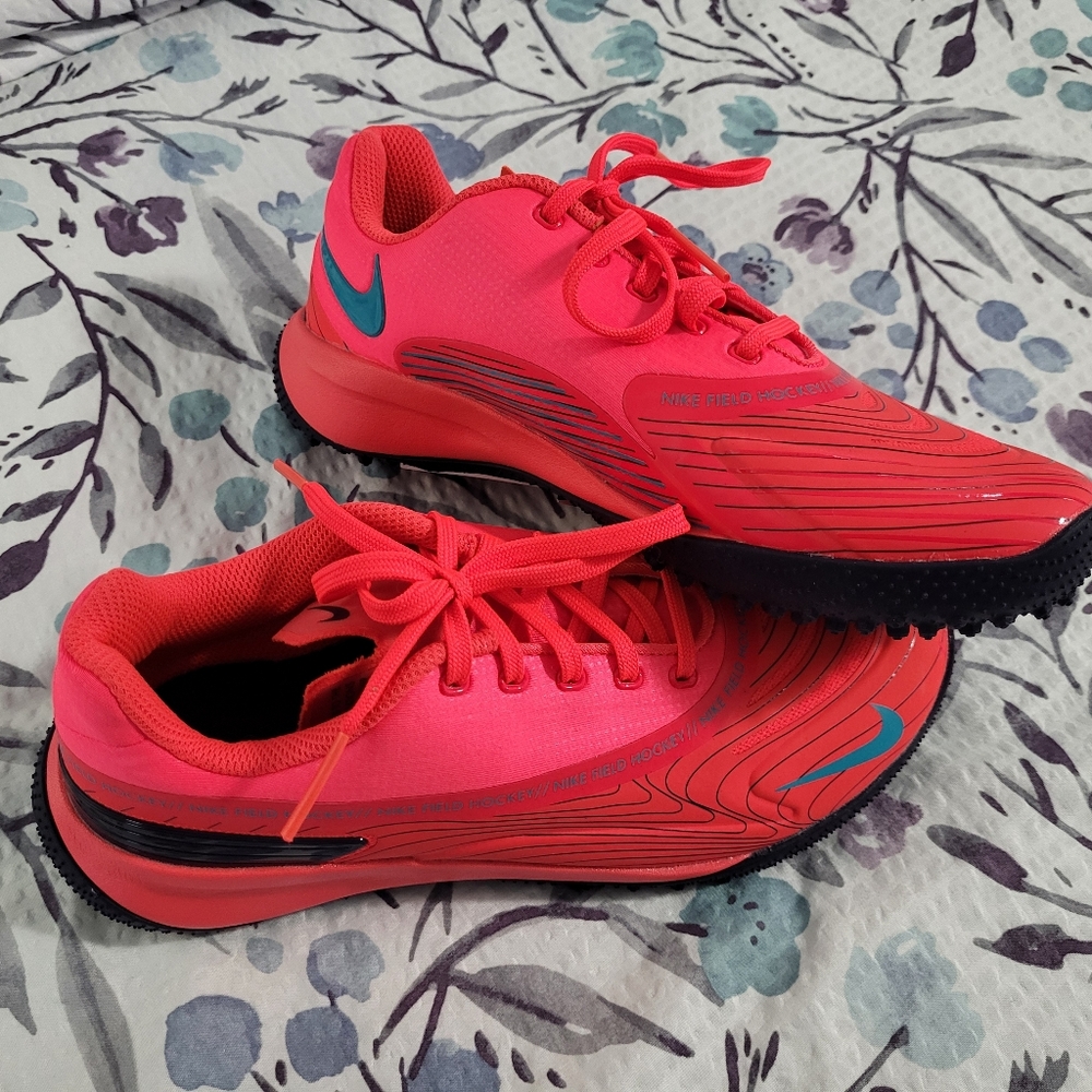 Nike Vapor Drive AV6634-635 Men’s Size 5 Womens 6.5 New Field Hockey Shoe